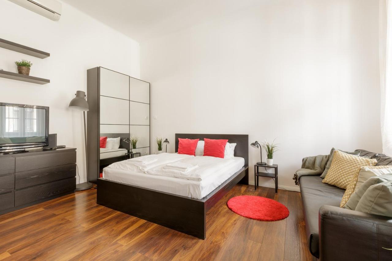 Апартаменты Red Dot Two - New Unit In The Heart Of Party Town Будапешт Экстерьер фото
